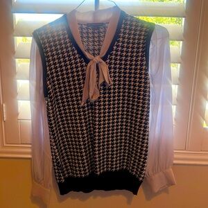 Adrianna papell blouse size small